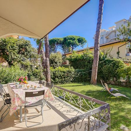 Casa Maddalena Al Mare 600M From Sea - Happy Rentals Марина-ди-Пьетрасанта Экстерьер фото