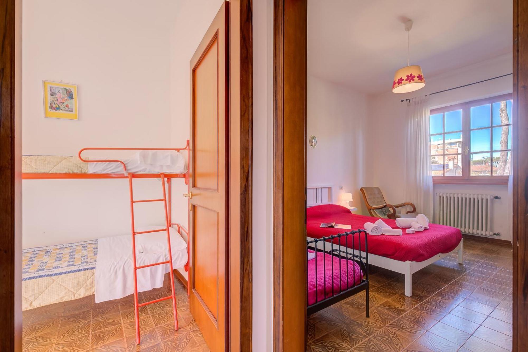 Casa Maddalena Al Mare 600M From Sea - Happy Rentals Марина-ди-Пьетрасанта Экстерьер фото