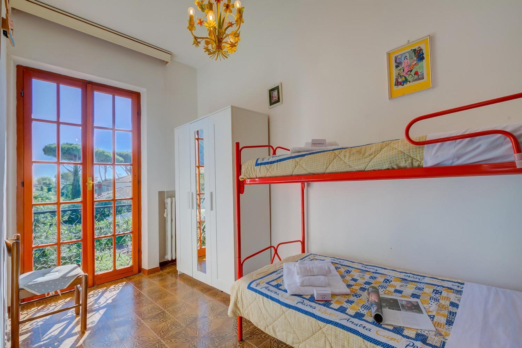 Casa Maddalena Al Mare 600M From Sea - Happy Rentals Марина-ди-Пьетрасанта Экстерьер фото