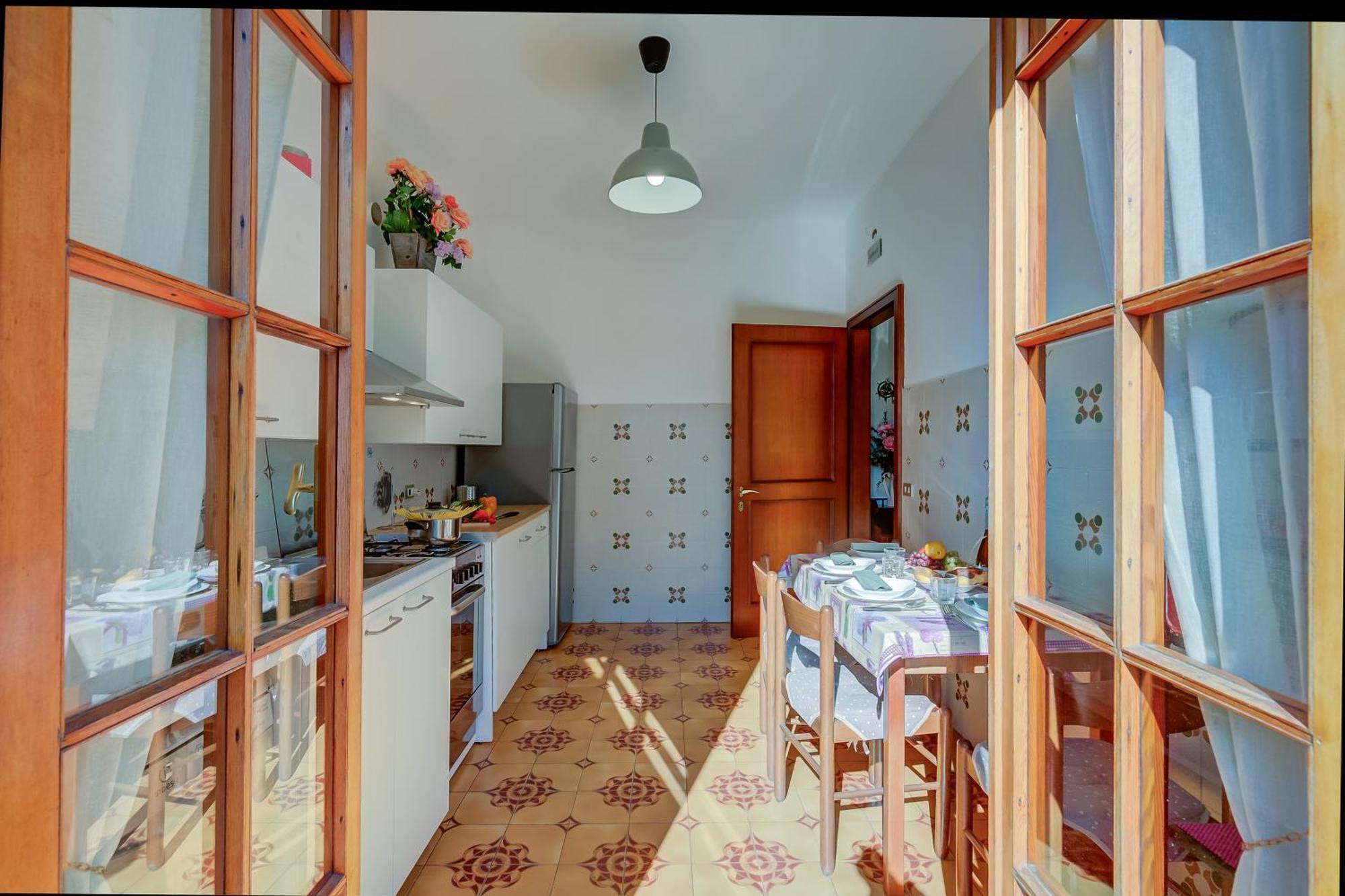 Casa Maddalena Al Mare 600M From Sea - Happy Rentals Марина-ди-Пьетрасанта Экстерьер фото